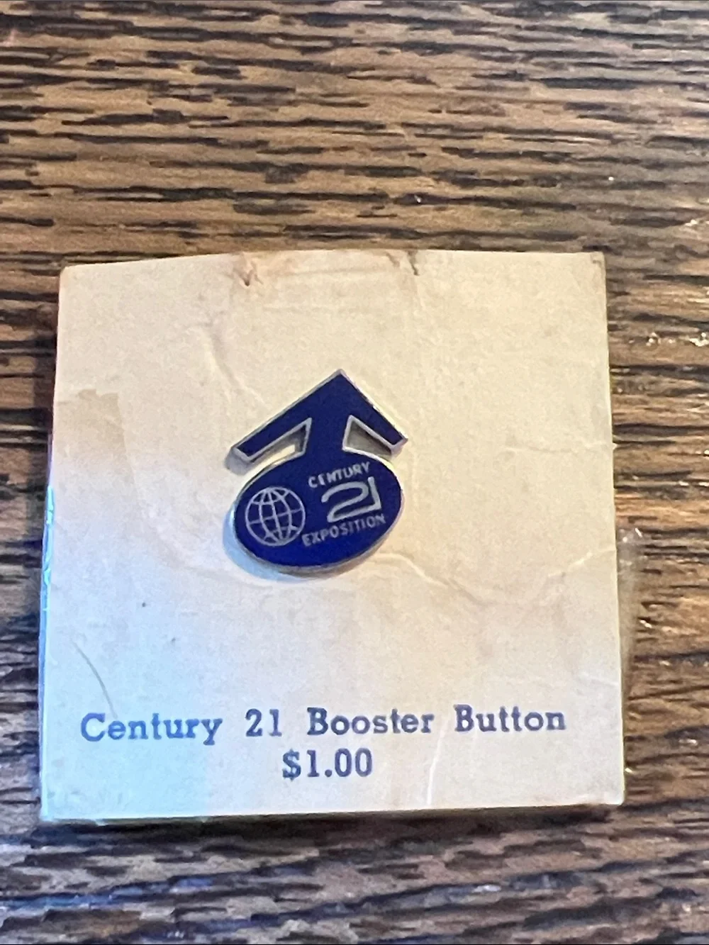 NWT Vintage 1962 Seattle Worlds Fair Century 21 pin